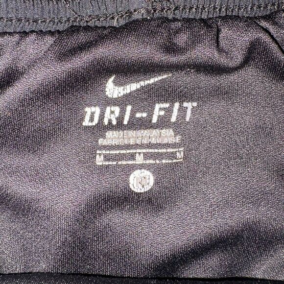 Nike North Face 3 Athletic Shorts Bundle Womens Medium Black Gray Tan - Picture 11 of 12